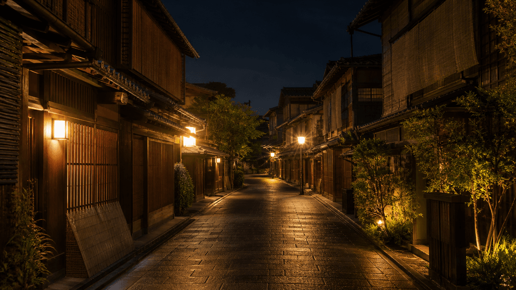 美濃市の夜の静かな町並み
