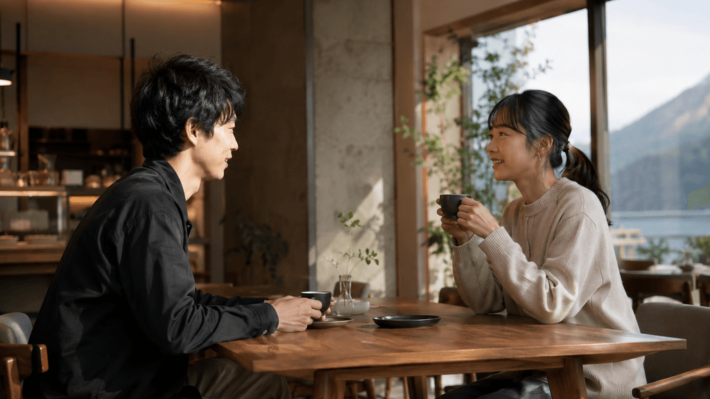 鹿児島のご当地カフェで現地集合しお茶を楽しむ等身大な男女